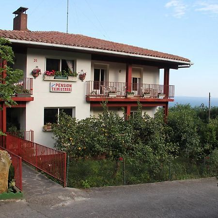 Pension Tximistarri San Sebastian Exterior photo