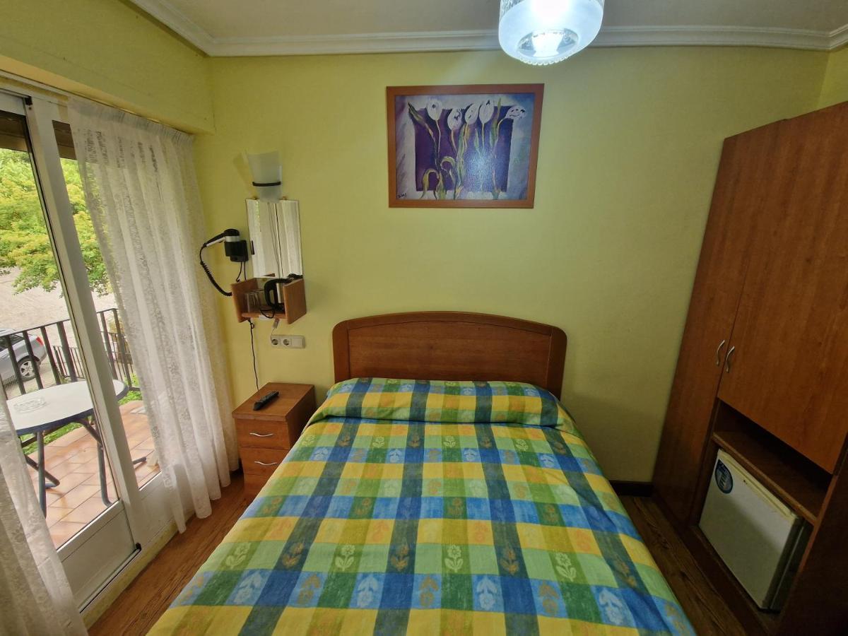 Pension Tximistarri San Sebastian Exterior photo