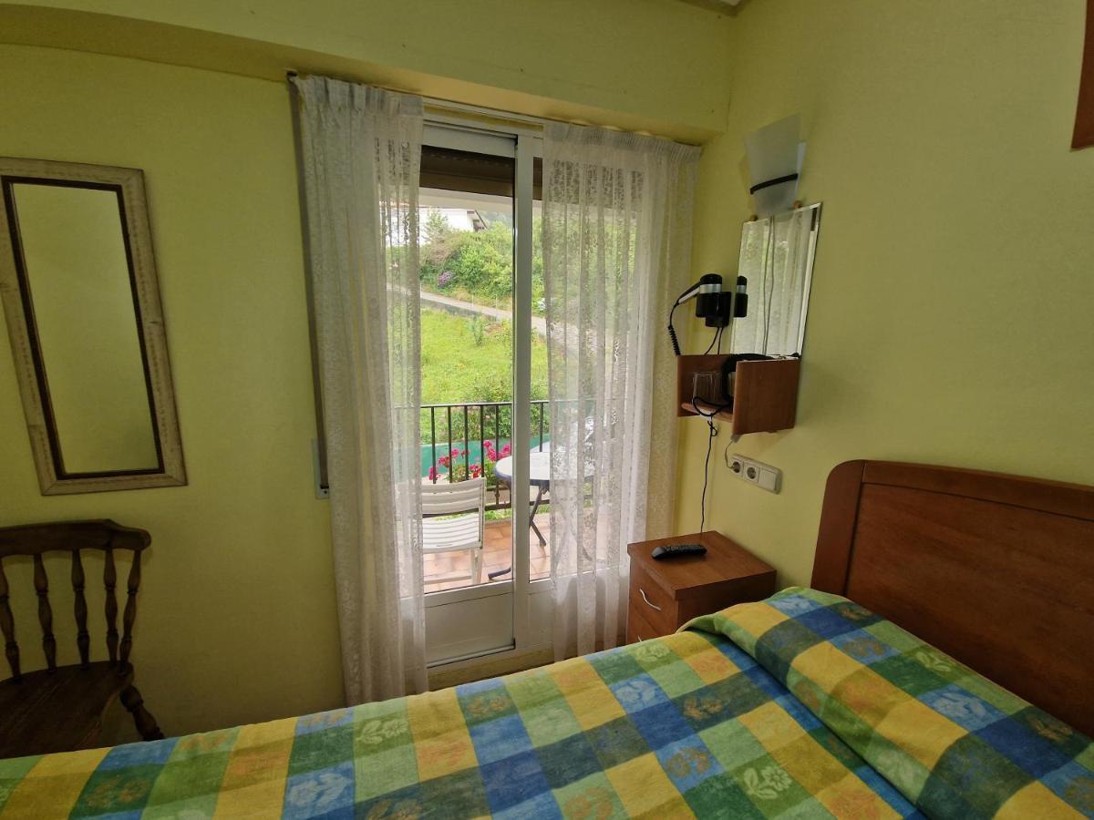Pension Tximistarri San Sebastian Exterior photo