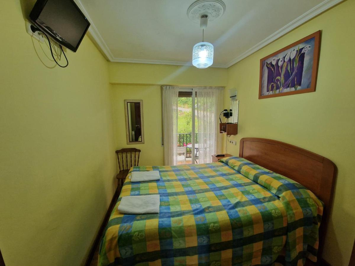Pension Tximistarri San Sebastian Exterior photo