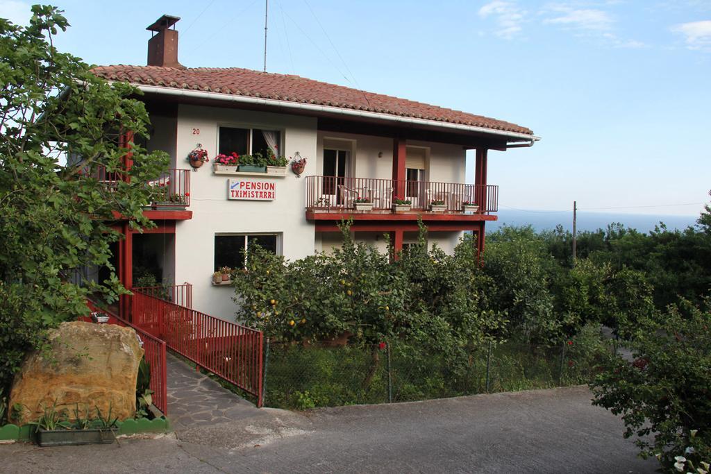 Pension Tximistarri San Sebastian Exterior photo
